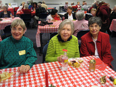 Carol Moore, Peggy Randolph, Helen Seaton