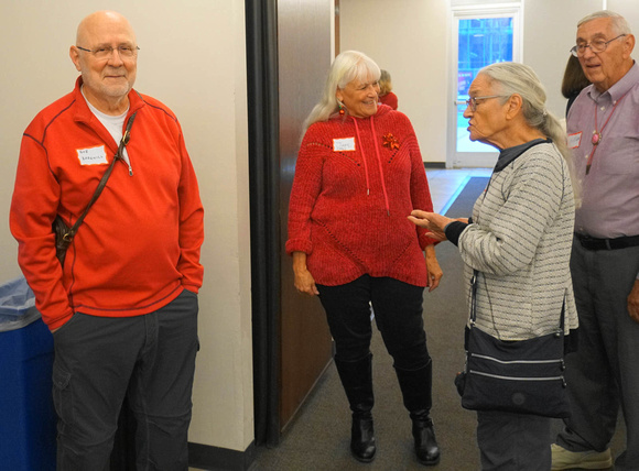 2019 Holiday Potluck (photos by Gary)