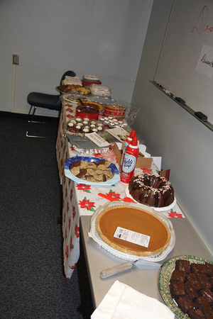 2018 Holiday Potluck & Bake Sale