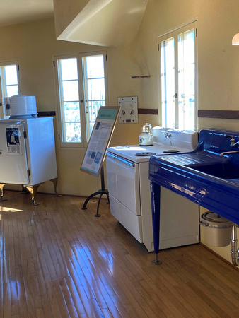 17 Kitchen