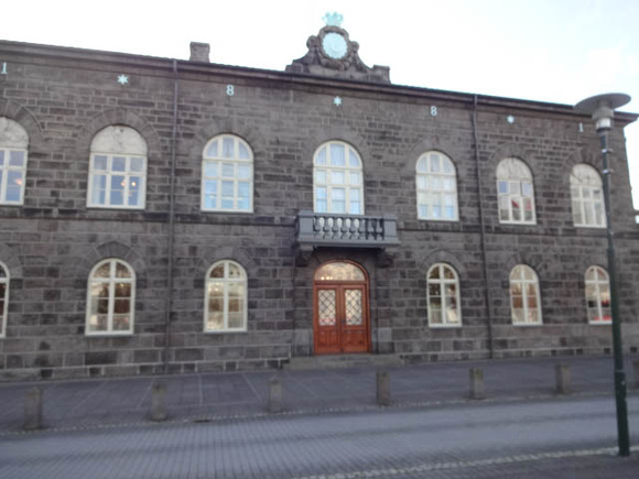 D11 Parliment house in Reykjavik