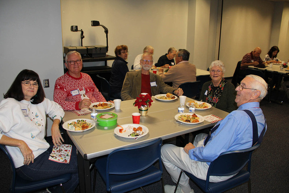 2018 Holiday Potluck & Bake Sale