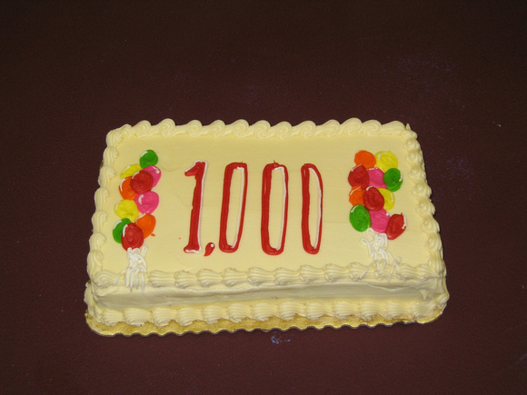 2005 Feb -  1000 Members Cake