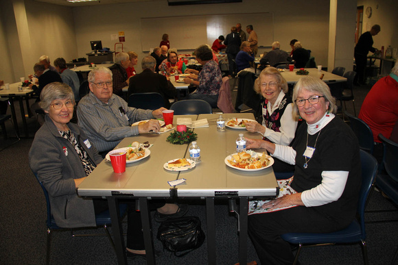 2018 Holiday Potluck & Bake Sale