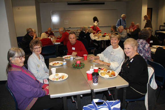 2018 Holiday Potluck & Bake Sale