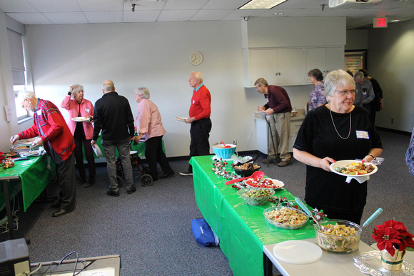 2018 Holiday Potluck & Bake Sale